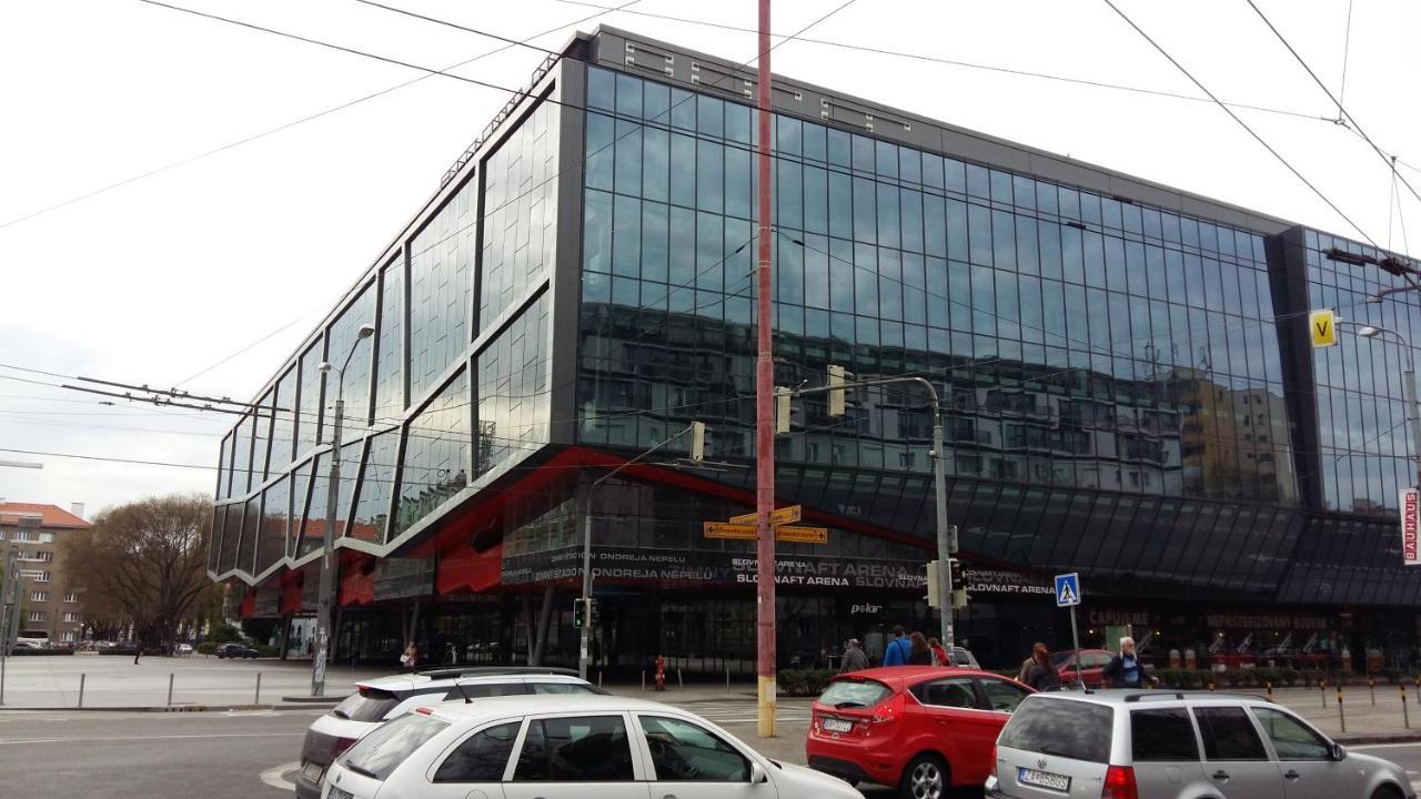 Apartment Cherry Bratislava & Free Parking Kültér fotó