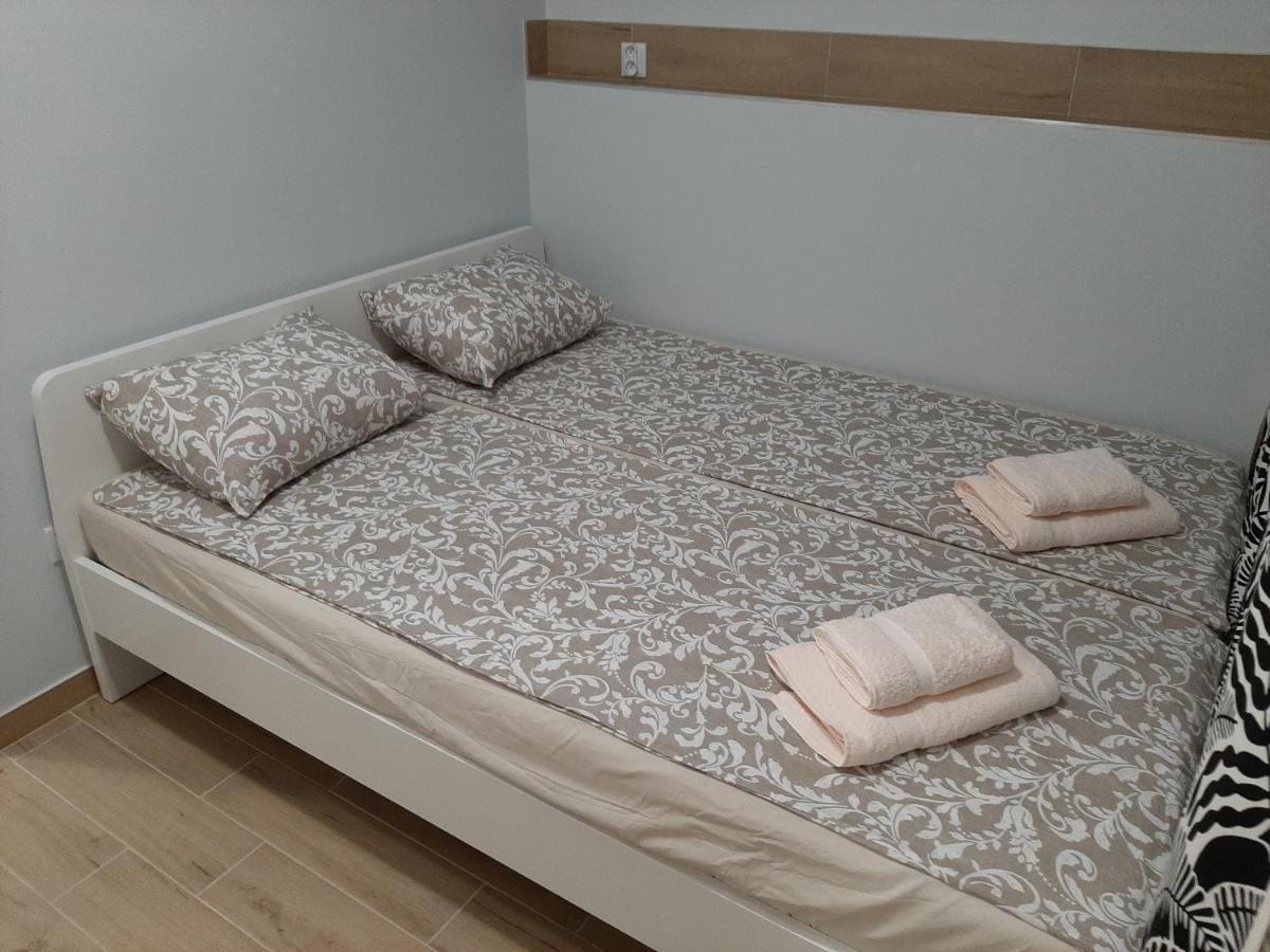 Apartment Cherry Bratislava & Free Parking Kültér fotó
