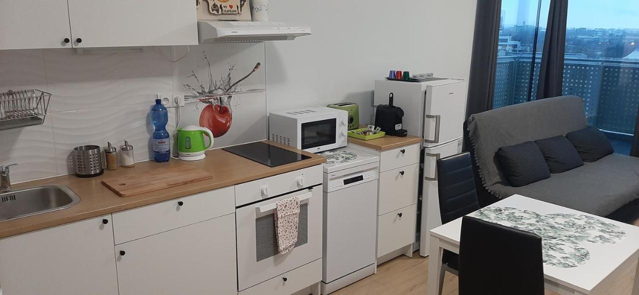 Apartment Cherry Bratislava & Free Parking Kültér fotó